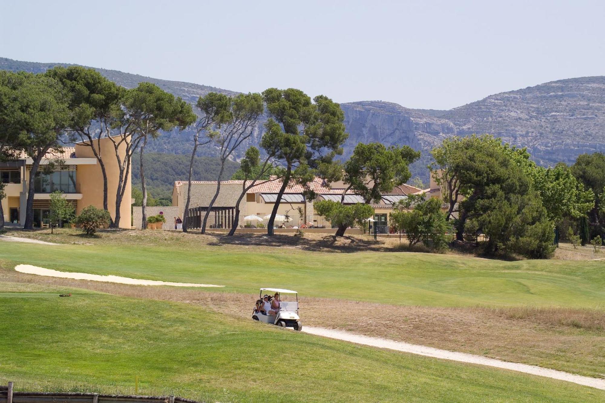 Madame Vacances Residence Provence Country Club Saumane-de-Vaucluse Екстер'єр фото